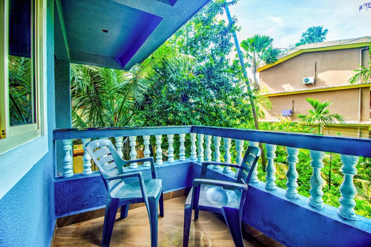 Candolim Glitter Sand Exterior photo