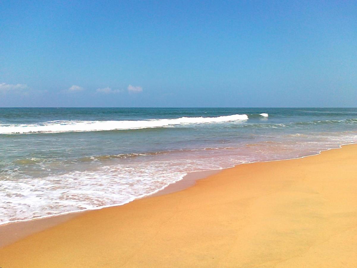 Candolim Glitter Sand Exterior photo