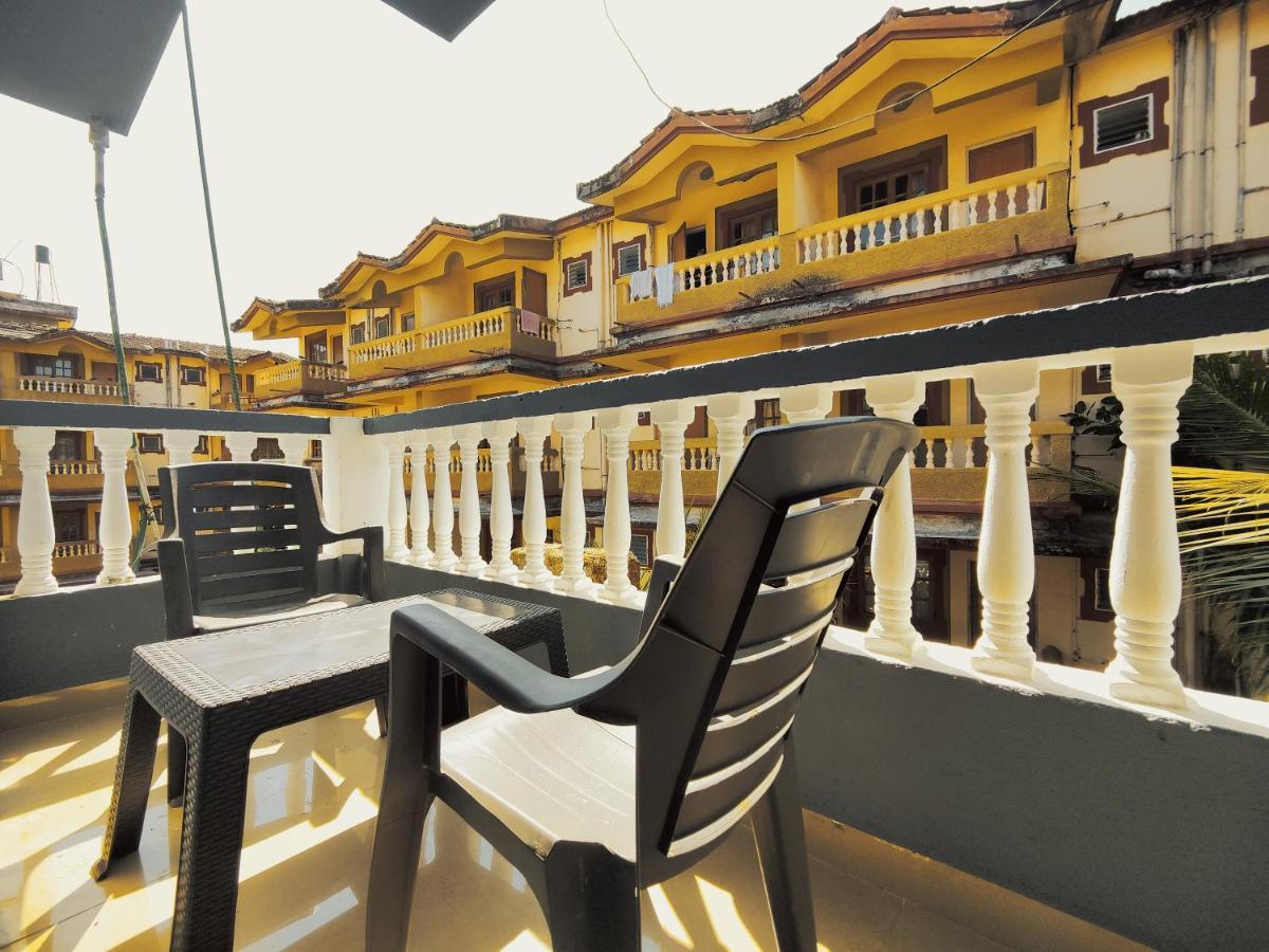 Candolim Glitter Sand Exterior photo