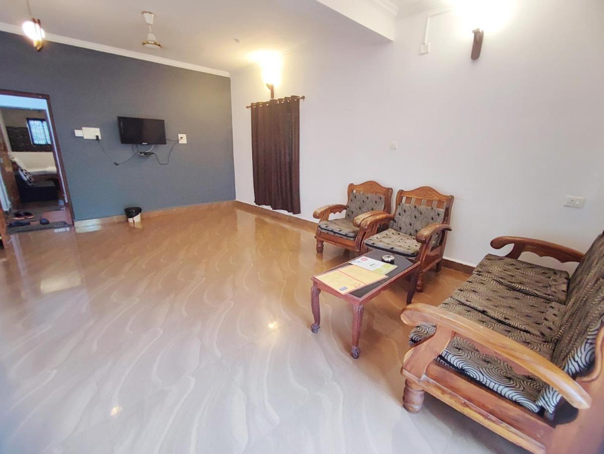 Candolim Glitter Sand Exterior photo